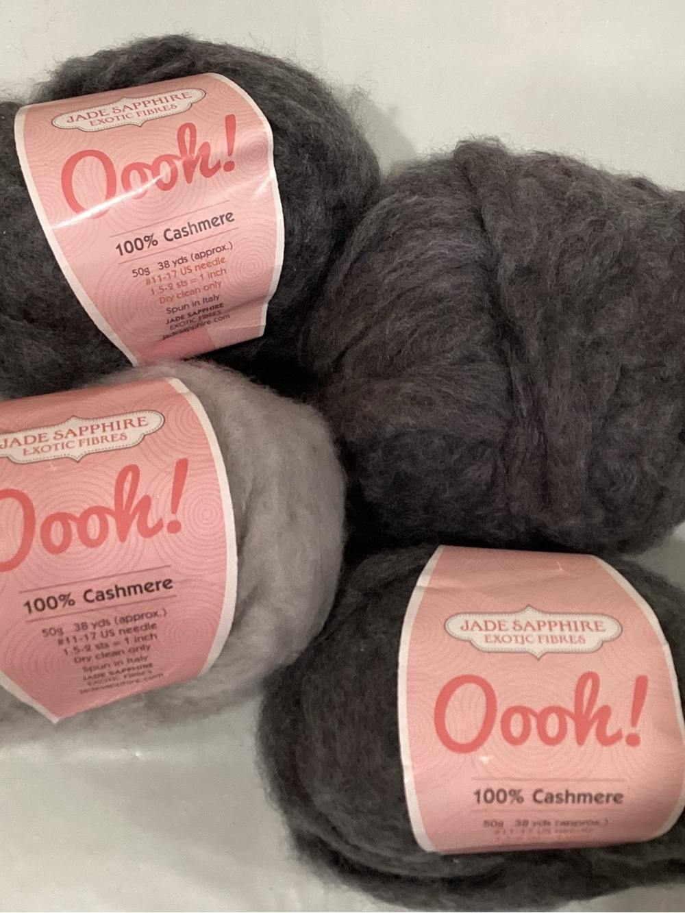 Jade Sapphire Oooh! 100% Cashmere Yarn - Charcoal & Light Gray